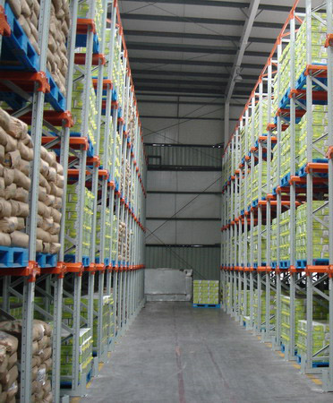 食品飲料醫(yī)藥行業(yè)塑料托盤(pán)案例